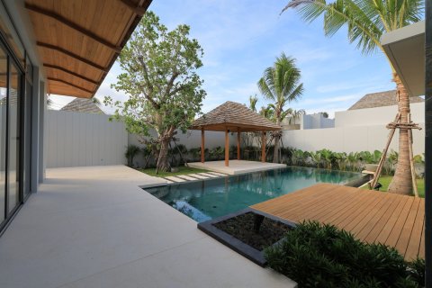 Chalet de 4 dormitorios en Bang Tao, Tailandia № 210015 - foto 14