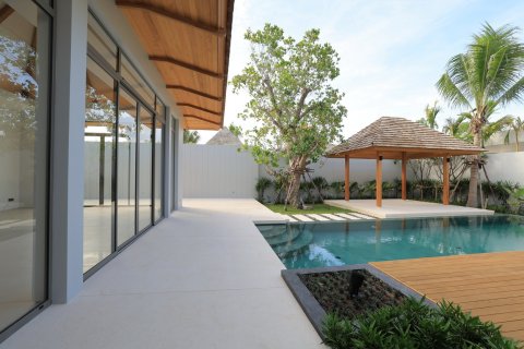 Chalet de 4 dormitorios en Bang Tao, Tailandia № 210015 - foto 13