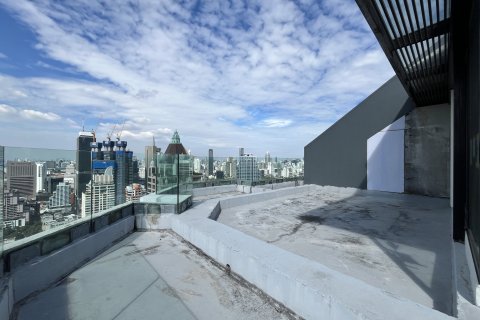 Studio in the Condo in Sathon, Bangkok, Thailand  № 164853