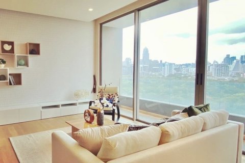 Condominio de 2 dormitorios en Bang Rak, Bangkok, Tailandia № 164850 - foto 2