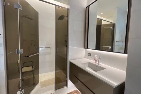 Condominio de 4 dormitorios en Pathum Wan, Bangkok, Tailandia № 167053 - foto 9