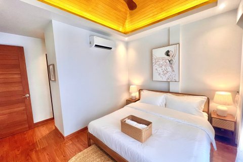 Chalet de 3 dormitorios en Bang Tao, Tailandia № 152504 - foto 22
