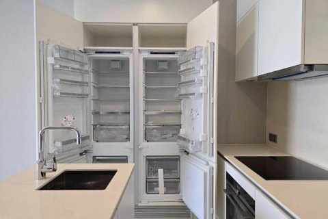 Condominio de 2 dormitorios en Khlong Toei, Bangkok, Tailandia № 164013 - foto 10