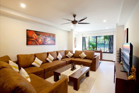 Reihenhaus auf Nai Harn Beach, Thailand 4 Schlafzimmer № 71526 - Foto 4