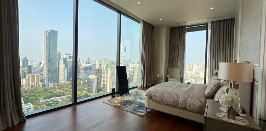 Condominio de 4 dormitorios en Pathum Wan, Bangkok, Tailandia № 167053