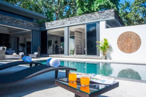 Chalet de 4 dormitorios en Bang Tao, Tailandia № 153699