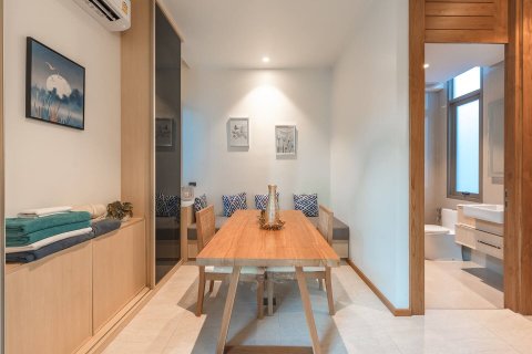 Chalet de 4 dormitorios en Bang Tao, Tailandia № 152468 - foto 7