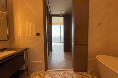 Condominio de 2 dormitorios en Pathum Wan, Bangkok, Tailandia № 163929 - foto 14
