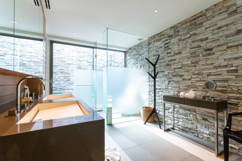 Chalet de 7 dormitorios en Layan Beach, Tailandia № 74436 - foto 12