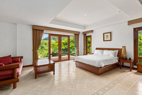 Chalet de 7 dormitorios en Kamala, Tailandia № 153701 - foto 19