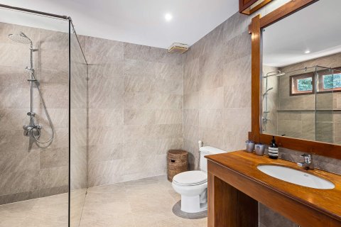 Chalet de 7 dormitorios en Kamala, Tailandia № 153701 - foto 21