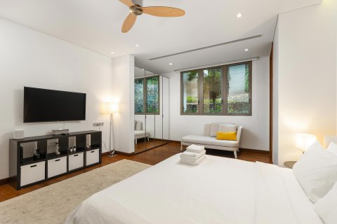 Chalet de 4 dormitorios en Naithon Beach, Tailandia № 152576 - foto 21