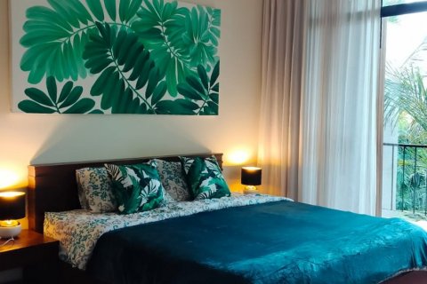 Chalet de 3 dormitorios en Bang Tao, Tailandia № 75774 - foto 4