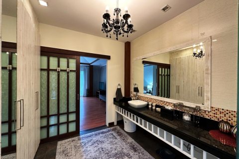 Chalet de 3 dormitorios en Bang Tao, Tailandia № 75774 - foto 5