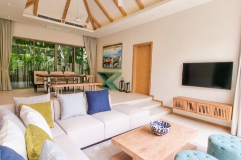Chalet de 3 dormitorios en Bang Tao, Tailandia № 135184 - foto 20