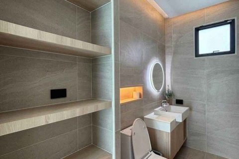 Propiedad 350 m2 en Rawai, Tailandia № 135203 - foto 10