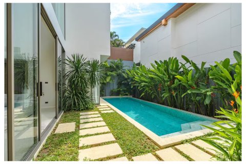 Chalet de 3 dormitorios en Bang Tao, Tailandia № 210005 - foto 8
