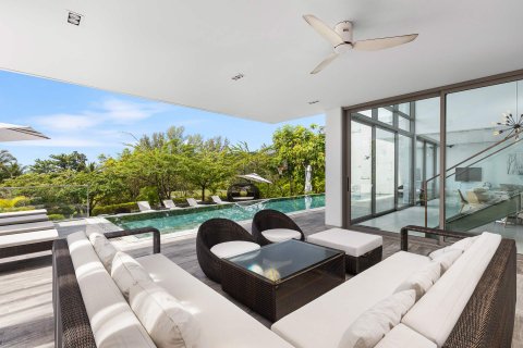 Chalet de 4 dormitorios en Naithon Beach, Tailandia № 152576 - foto 13