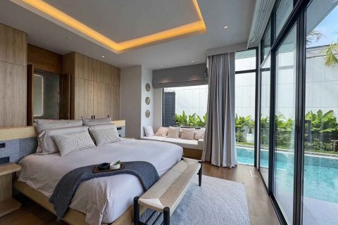 Propiedad 300 m2 en Chalong, Tailandia № 135206 - foto 10