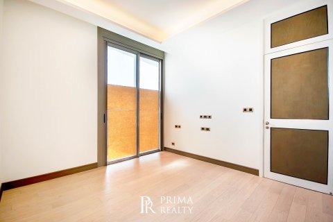 Кондоминиум с 2 комнатами в Кхлонг Сане, Бангкок, Таиланд № 167043 - фото 6