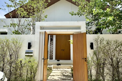 Chalet de 3 dormitorios en Bang Tao, Tailandia № 210008 - foto 22