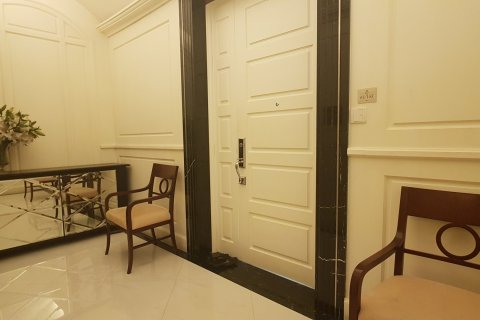 Condominio de 4 dormitorios en Bangkok, Tailandia № 164846 - foto 14