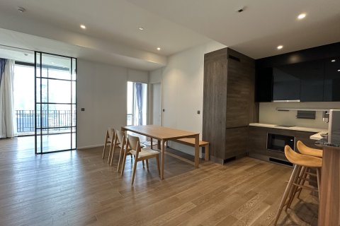 Condominio de 2 dormitorios en Pathum Wan, Bangkok, Tailandia № 163885 - foto 3