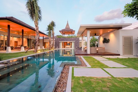 Chalet de 3 dormitorios en Layan Beach, Tailandia № 70391 - foto 14