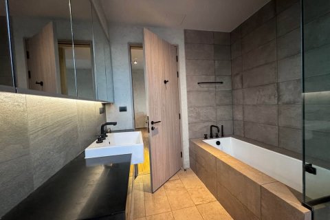 Condominio de 2 dormitorios en Watthana, Bangkok, Tailandia № 167039 - foto 6