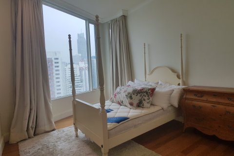 Condominio de 4 dormitorios en Bangkok, Tailandia № 164846 - foto 20