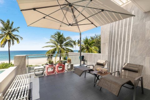 Chalet de 3 dormitorios en Bang Tao, Tailandia № 153758 - foto 22