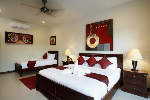 Chalet de 3 dormitorios en Nai Harn Beach, Tailandia № 71525 - foto 19