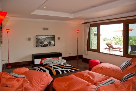 Chalet de 6 dormitorios en Layan Beach, Tailandia № 70935 - foto 21