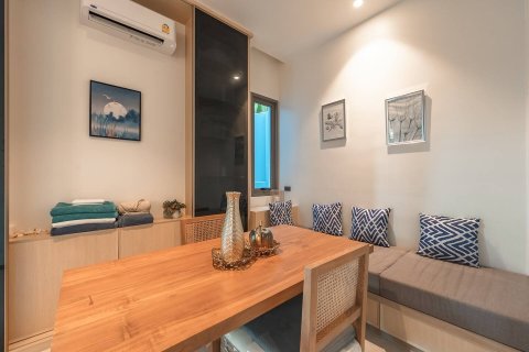 Chalet de 4 dormitorios en Bang Tao, Tailandia № 152468 - foto 21