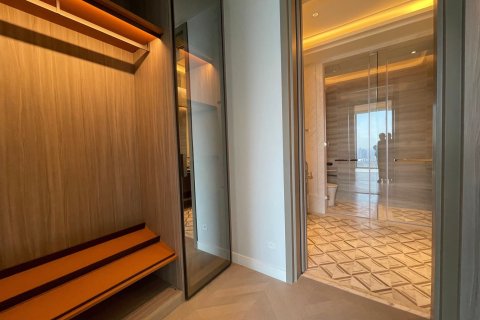 Condominio de 2 dormitorios en Pathum Wan, Bangkok, Tailandia № 163929 - foto 11