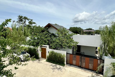 Chalet de 3 dormitorios en Bang Tao, Tailandia № 152423 - foto 23