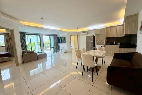 Condominio de 2 dormitorios en Pattaya, Tailandia № 198767 - foto 4