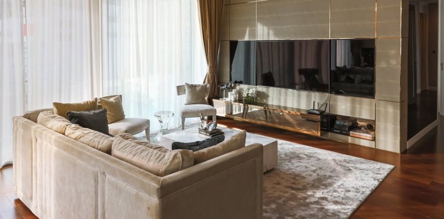 Condominio de 2 dormitorios en Watthana, Bangkok, Tailandia № 163869