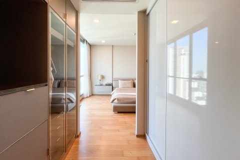 Condominio de 3 dormitorios en Watthana, Bangkok, Tailandia № 163796 - foto 12