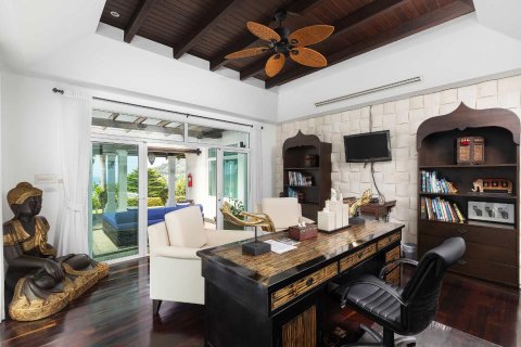 Propiedad 1600 m2 en Patong, Tailandia № 153764 - foto 15