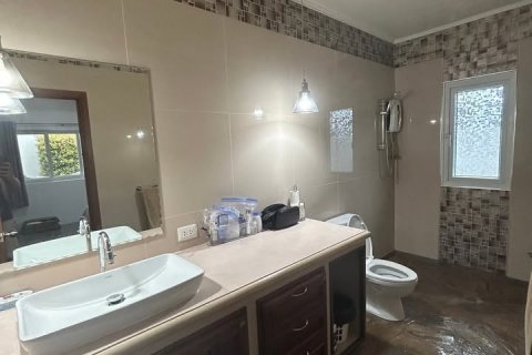 Propiedad 300 m2 en Rawai, Tailandia № 135145 - foto 13