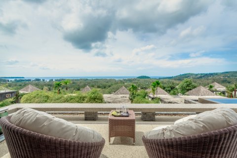 Villa on Layan Beach, Thailand 4 bedrooms № 70701 - photo 8
