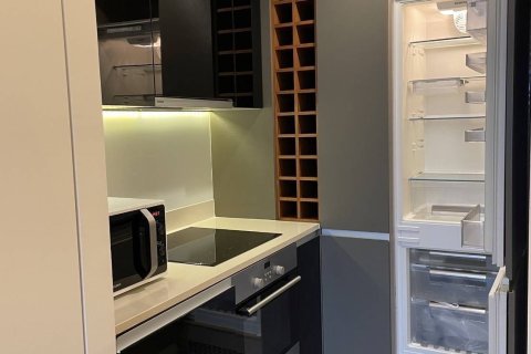 Condominio de 2 dormitorios en Khlong San, Bangkok, Tailandia № 168003 - foto 10