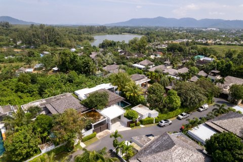 Chalet de 5 dormitorios en Bang Tao, Tailandia № 152502 - foto 3