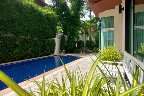 Chalet de 3 dormitorios en Bang Tao, Tailandia № 75774