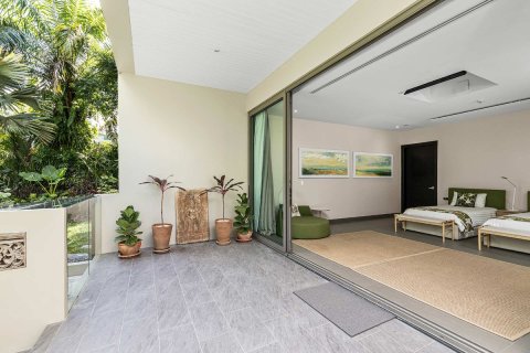 Chalet de 5 dormitorios en Layan Beach, Tailandia № 153819 - foto 12