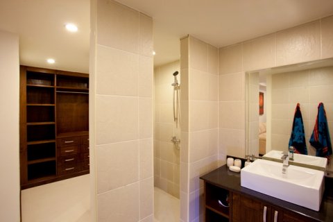 Reihenhaus auf Nai Harn Beach, Thailand 4 Schlafzimmer № 71526 - Foto 11
