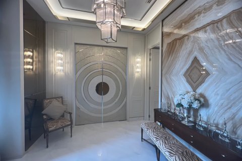 Condominio de 4 dormitorios en Pathum Wan, Bangkok, Tailandia № 167053 - foto 22
