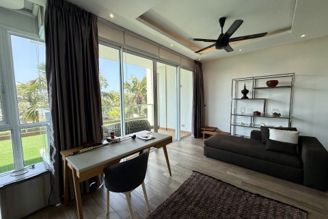 Condominio de 4 dormitorios en Pattaya, Tailandia № 152418 - foto 11
