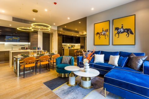 Condominio de 2 dormitorios en Pathum Wan, Bangkok, Tailandia № 163872